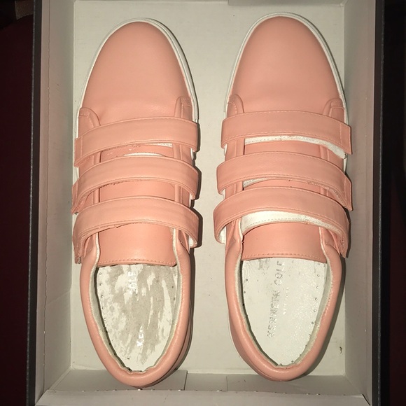 🌸 Gorgeous sneakers 🌸 - Picture 3 of 5